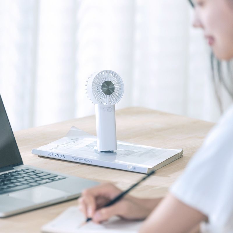 Electronice si Electrocasnice - Climatizare si sisteme de incalzire - Aparate racire aer - Ventilatoare - Ventilator de mana cu electrod de racire CoolDiscMaster, portabil, 3 trepte ventilatie, incarcare USB - Infinity.ro
