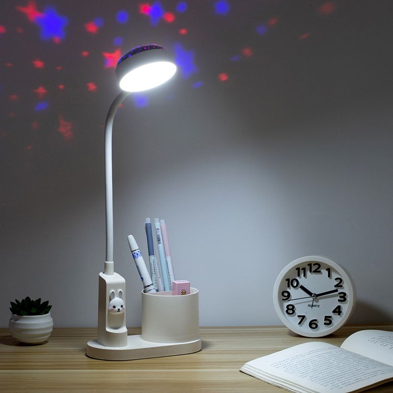 Casa si Gradina - Corpuri si surse de iluminat - Veioze si lampi - Lampi de veghe copii - Lampa de birou pentru copii LED 2000 mAh, portabila si USB reincarcabila, cu suport instrumente birou si cu proiector - Infinity.ro