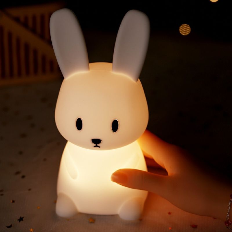 Casa si Gradina - Corpuri si surse de iluminat - Veioze si lampi - Lampi de veghe copii - Lampa de veghe portabila cu 7 culori LED, temporizator 3 ore, silicon BPA-free, reincarcabila USB, touch-control - Infinity.ro