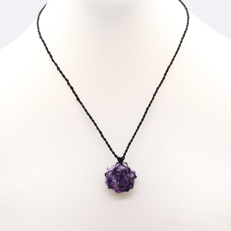 Fashion, accesorii si bijuterii - Femei - Bijuterii femei - Pandantive femei - PANDANTIV HEXAGONAL DIN CRISTAL DE LEPIDOLIT * - Infinity.ro
