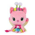 Jucarii, Copii si Bebe - Jucarii si jocuri - Jucarii de plus - GABBYS DOLLHOUSE FAIRYLANDIA ZANA PISICUTA DE PLUS INTERACTIVA - Infinity.ro