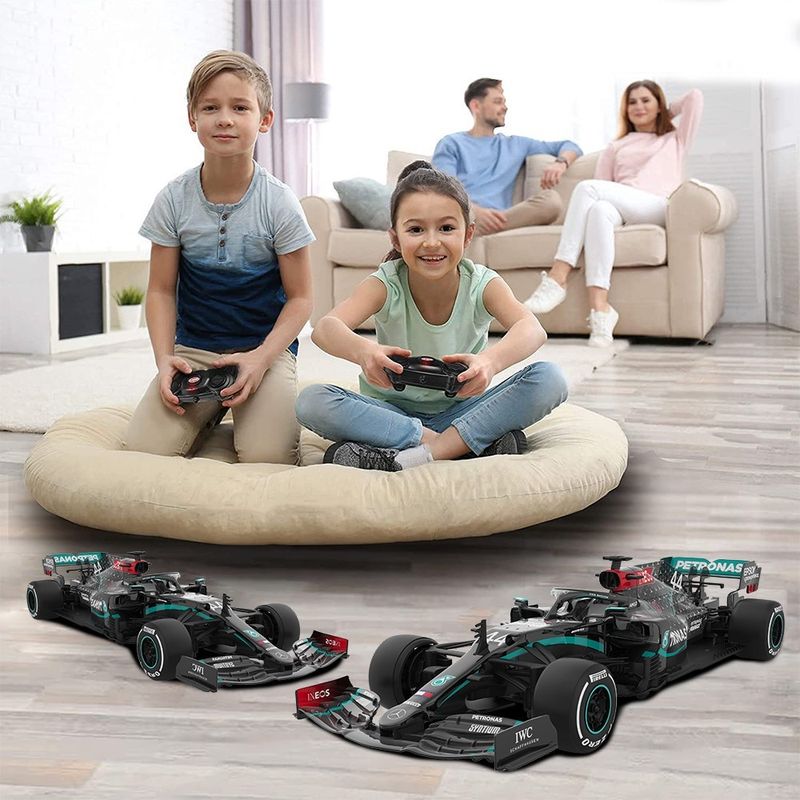 Jucarii, Copii si Bebe - Jucarii si jocuri - Vehicule si jucarii cu telecomanda - Masinute - MASINA CU TELECOMANDA MERCEDES AMG F1 W11 EQ PERFORMANCE SCARA 1 LA 18 - Infinity.ro