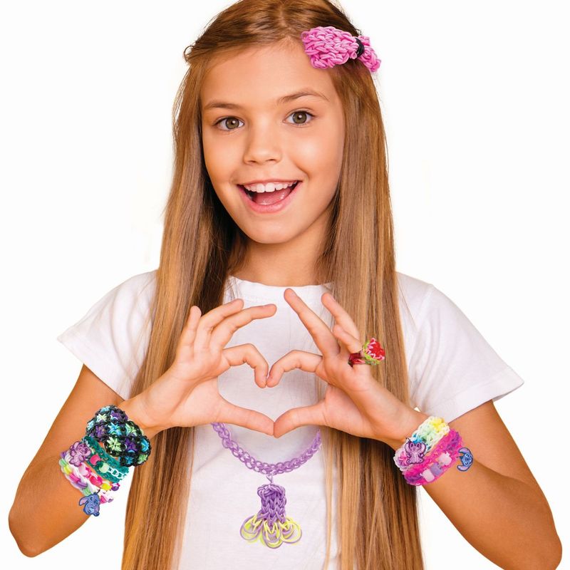 Jucarii, Copii si Bebe - Jucarii si jocuri - Papusi si accesorii - Papusi - PLEXI FLEXI STITCH CUTIE MARE 4500 ELASTICE 100 ACCESORII - Infinity.ro
