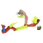 Jucarii, Copii si Bebe - Jucarii si jocuri - Vehicule si jucarii cu telecomanda - Masinute - HOT WHEELS MONSTER TRUCK SET DE JOACA PISTA INVINGE SARPELE URIAS CU MASINUTA BONE SHAKER INCLUSA - Infinity.ro