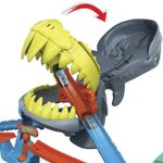 Jucarii, Copii si Bebe - Jucarii si jocuri - Vehicule si jucarii cu telecomanda - Masinute - HOT WHEELS CITY PISTA DE CURSE PLAJA RECHINULUI CHOMP CU MASINUTA INCLUSA - Infinity.ro