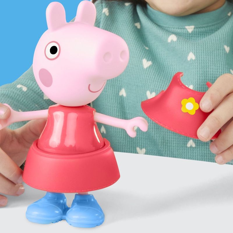 Jucarii, Copii si Bebe - Jucarii si jocuri - Figurine - PEPPA PIG SET FIGURINA SI ACCESORII VESTIMENTARE PURCELUSA PEPPA PIG 15CM - Infinity.ro