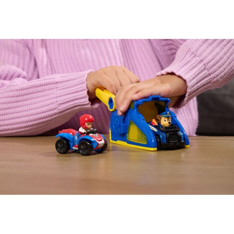 Jucarii, Copii si Bebe - Jucarii si jocuri - Figurine - PATRULA CATELUSILOR SET FIGURINA CHASE SI VEHICUL CU LANSATOR - Infinity.ro