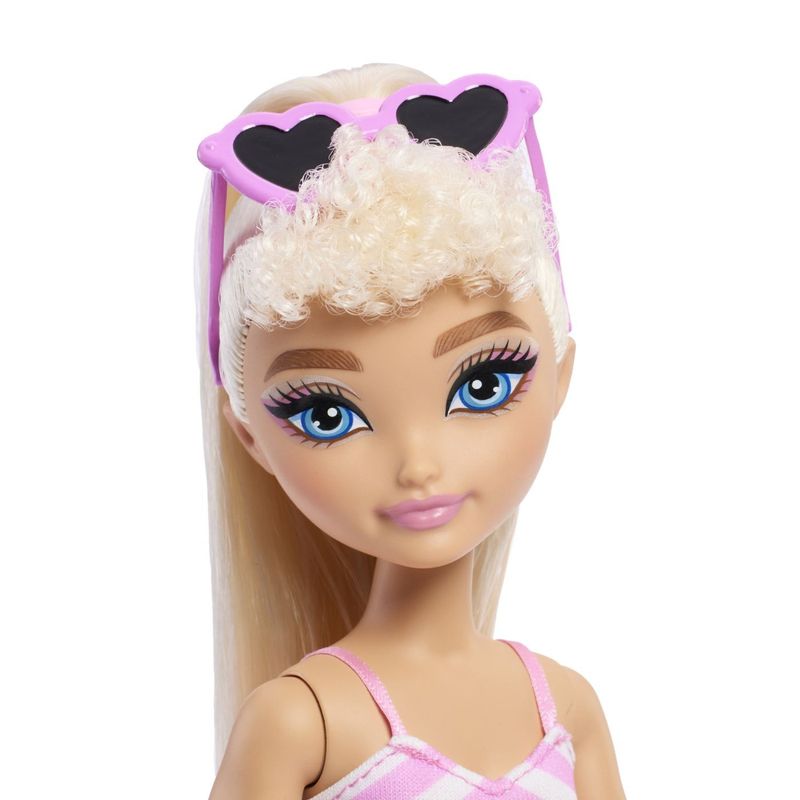 Jucarii, Copii si Bebe - Jucarii si jocuri - Papusi si accesorii - Papusi - BARBIE DREAM BESTIES PAPUSA BARBIE MALIBU LA PLAJA CU ACCESORII - Infinity.ro