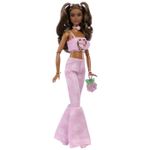 Jucarii, Copii si Bebe - Jucarii si jocuri - Papusi si accesorii - Papusi - BARBIE DELUXE STYLE PAPUSA BARBIE BLUGI EVAZATI - Infinity.ro