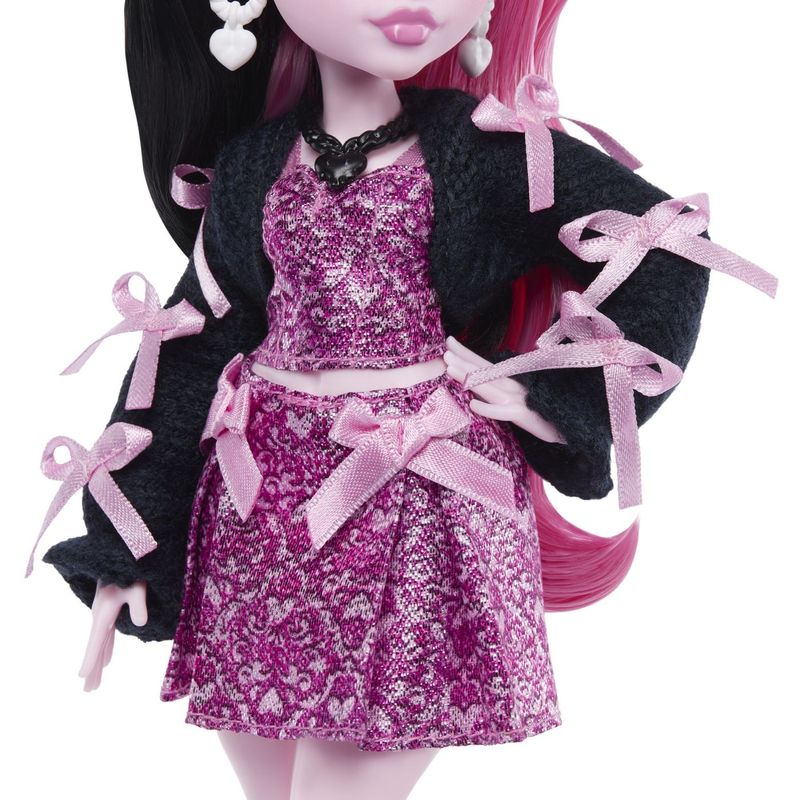 Jucarii, Copii si Bebe - Jucarii si jocuri - Papusi si accesorii - Papusi - MONSTER HIGH PAPUSA DRACULAURA CU ACCESORII - Infinity.ro