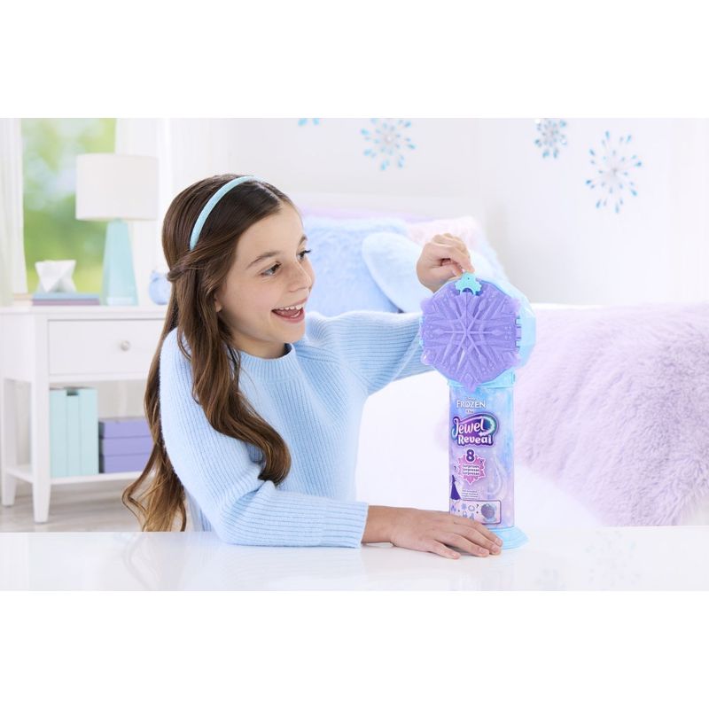 Jucarii, Copii si Bebe - Jucarii si jocuri - Papusi si accesorii - Papusi - DISNEY FROZEN JEWEL REVEAL PAPUSA ELSA - Infinity.ro