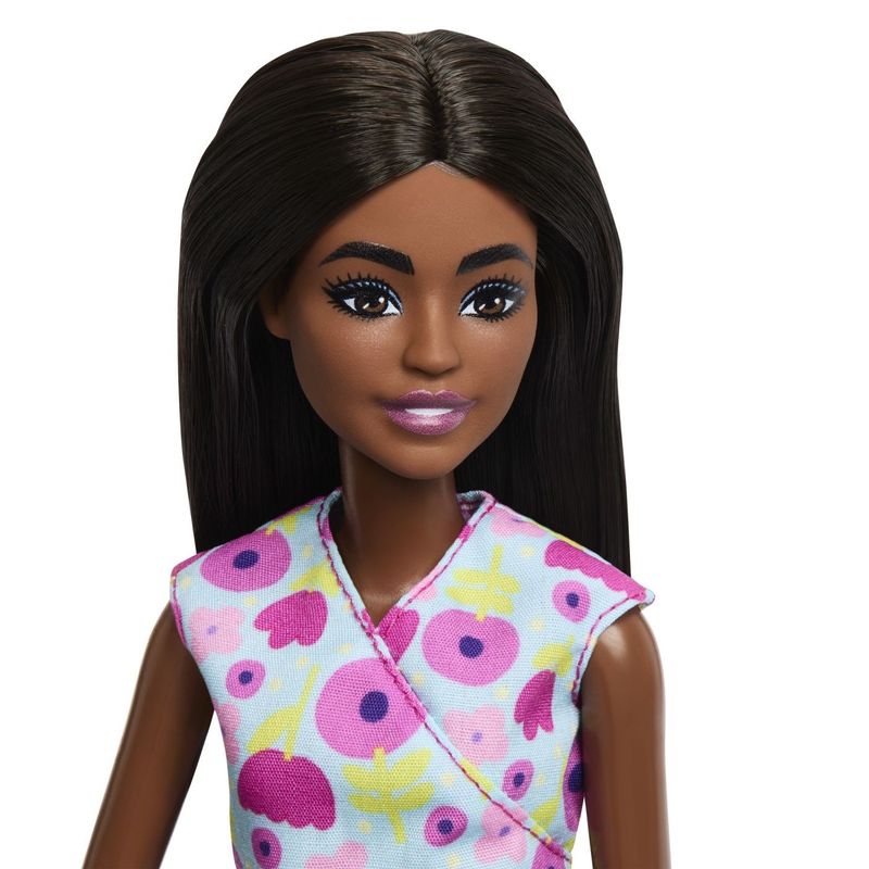 Jucarii, Copii si Bebe - Jucarii si jocuri - Papusi si accesorii - Papusi - BARBIE SET DE JOACA PAPUSA BARBIE BRUNETA FACE CARIERA MEDIC PEDIATRU - Infinity.ro