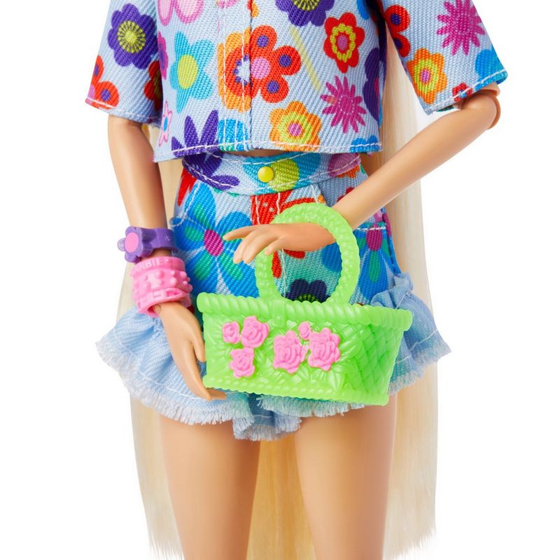 Jucarii, Copii si Bebe - Jucarii si jocuri - Papusi si accesorii - Papusi - PAPUSA BARBIE EXTRA FLOWER POWER - Infinity.ro