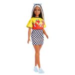 Jucarii, Copii si Bebe - Jucarii si jocuri - Papusi si accesorii - Papusi - PAPUSA BARBIE FASHIONISTA BRUNETA CU SUVITE BLONDE - Infinity.ro