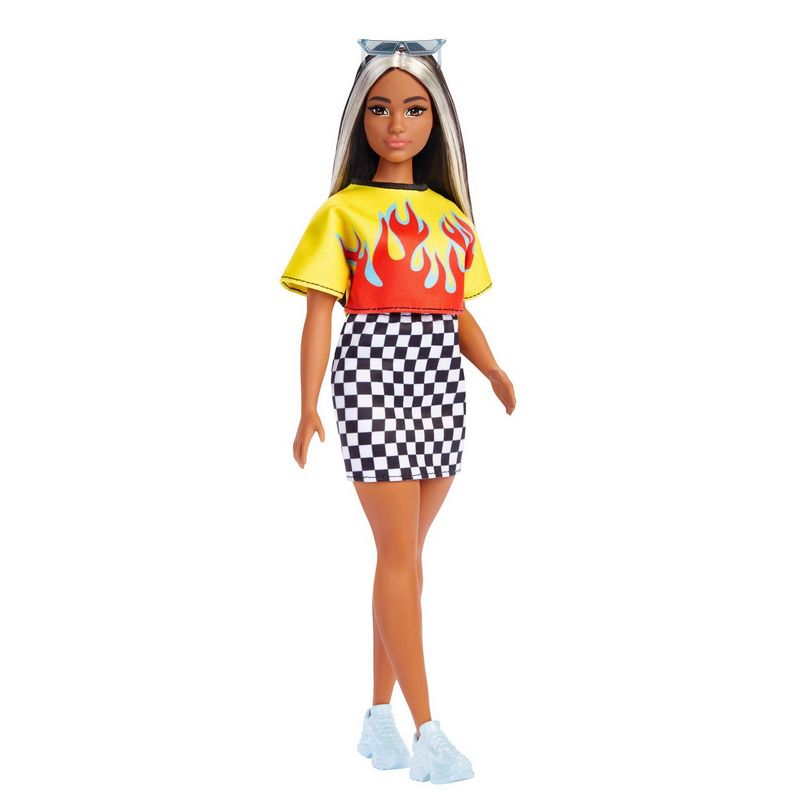 Jucarii, Copii si Bebe - Jucarii si jocuri - Papusi si accesorii - Papusi - PAPUSA BARBIE FASHIONISTA BRUNETA CU SUVITE BLONDE - Infinity.ro