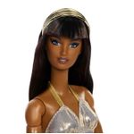 Jucarii, Copii si Bebe - Jucarii si jocuri - Papusi si accesorii - Papusi - BARBIE SIGNATURE SET CREATIE PAPUSA BARBIE BASIC BRUNETA - Infinity.ro