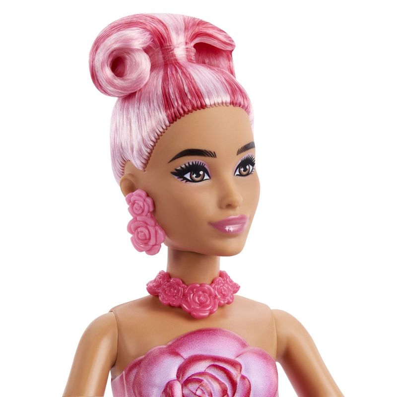 Jucarii, Copii si Bebe - Jucarii si jocuri - Papusi si accesorii - Papusi - BARBIE PETAL POP SET PAPUSA BARBIE TRANDAFIR ROSU SI ACCESORII - Infinity.ro