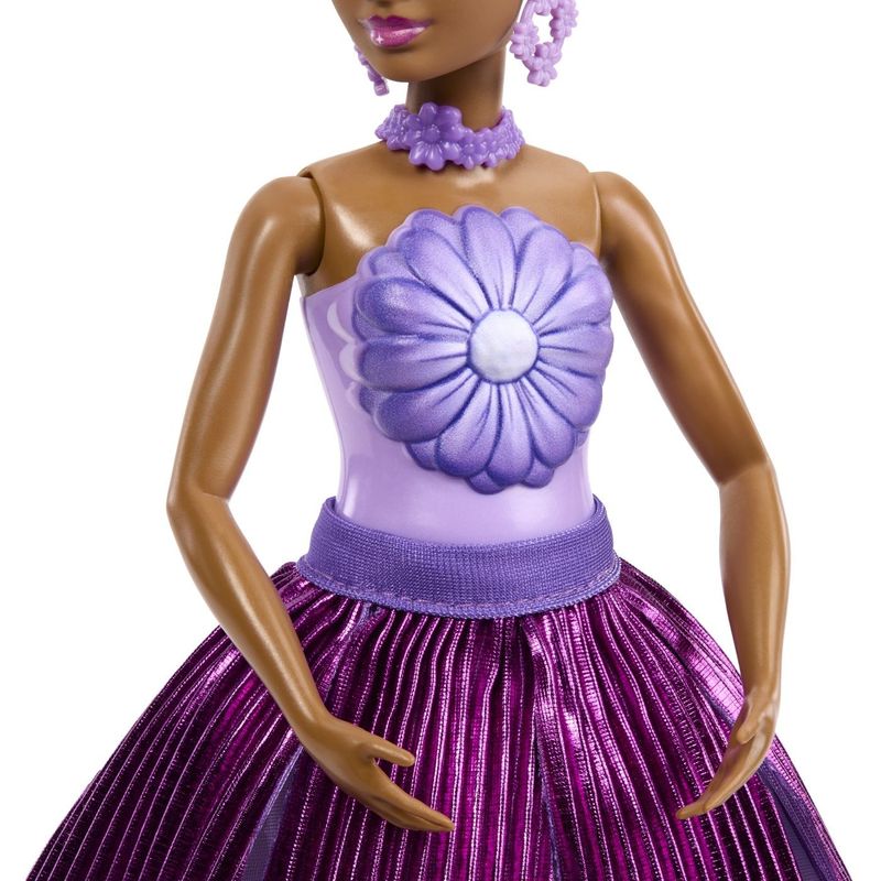 Jucarii, Copii si Bebe - Jucarii si jocuri - Papusi si accesorii - Papusi - BARBIE PETAL POP SET PAPUSA BARBIE MARGARETA MOV SI ACCESORII - Infinity.ro