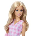 Jucarii, Copii si Bebe - Jucarii si jocuri - Papusi si accesorii - Papusi - BARBIE FASHIONISTAS PAPUSA BARBIE CU GIPS PENTRU BRAT - Infinity.ro