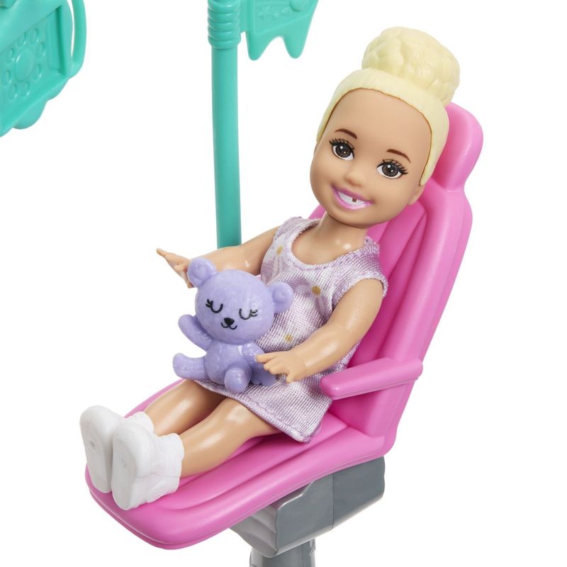 Jucarii, Copii si Bebe - Jucarii si jocuri - Papusi si accesorii - Papusi - BARBIE SET DE JOACA PAPUSA BARBIE BRUNETA FACE CARIERA DENTIST - Infinity.ro
