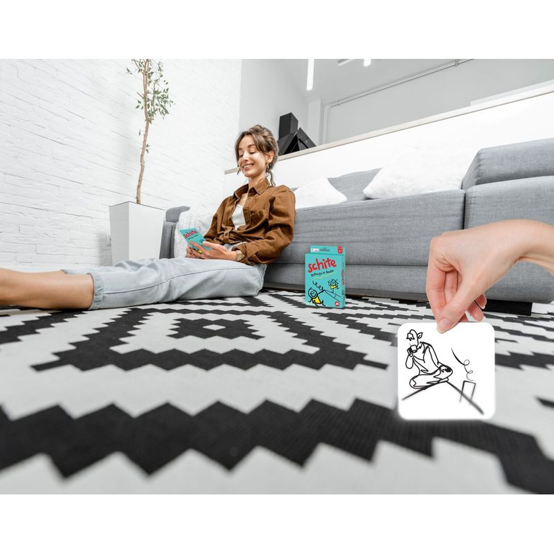 Jucarii, Copii si Bebe - Jucarii si jocuri - Jocuri si puzzle - Jocuri de societate - JOC DE CARTI SCHITE - Infinity.ro