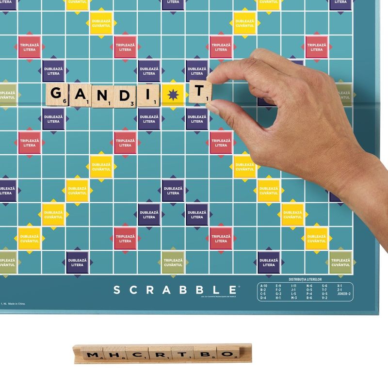 Jucarii, Copii si Bebe - Jucarii si jocuri - Jocuri si puzzle - Jocuri de societate - JOC SCRABBLE 2 IN 1 DIN LEMN IN LIMBA ROMANA - Infinity.ro
