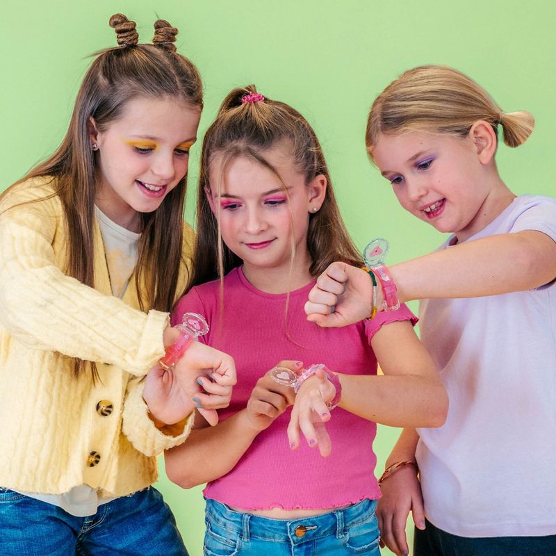 Jucarii, Copii si Bebe - Jucarii si jocuri - Jucarii de rol - Frumusete, bijuterii si accesorii fetite - MARTINELIA MY BEST FRIENDS CEAS CU LUCIU DE BUZE - Infinity.ro