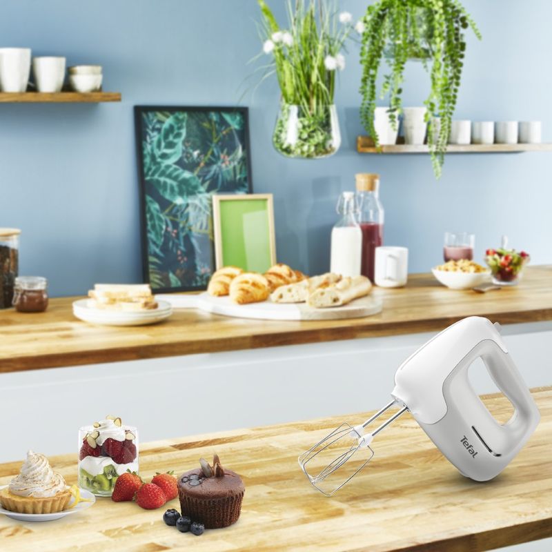 Electronice si Electrocasnice - Electrocasnice bucatarie - Mixere, tocatoare & roboti de bucatarie - Mixere - Mixer de mana Tefal Prep'Mix HT450B38, 450W, 5 trepte viteza, 2 teluri, 2 carlige, functie turbo, alb & gri - Infinity.ro