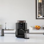Electronice si Electrocasnice - Electrocasnice bucatarie - Preparare bauturi - Espressoare - Espressor automat Krups Arabica Latte EA819N10, 1450 W, 15 bari, 1.7 L, display, accesoriu pentru lapte, negru - Infinity.ro