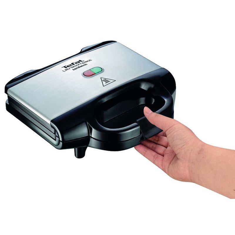 Electronice si Electrocasnice - Electrocasnice bucatarie - Preparare paine - Sandwich-maker - Sandwich-maker Tefal SM157236, 700W, maner izolat, sistem de blocare, invelis antiaderent, Negru - Infinity.ro