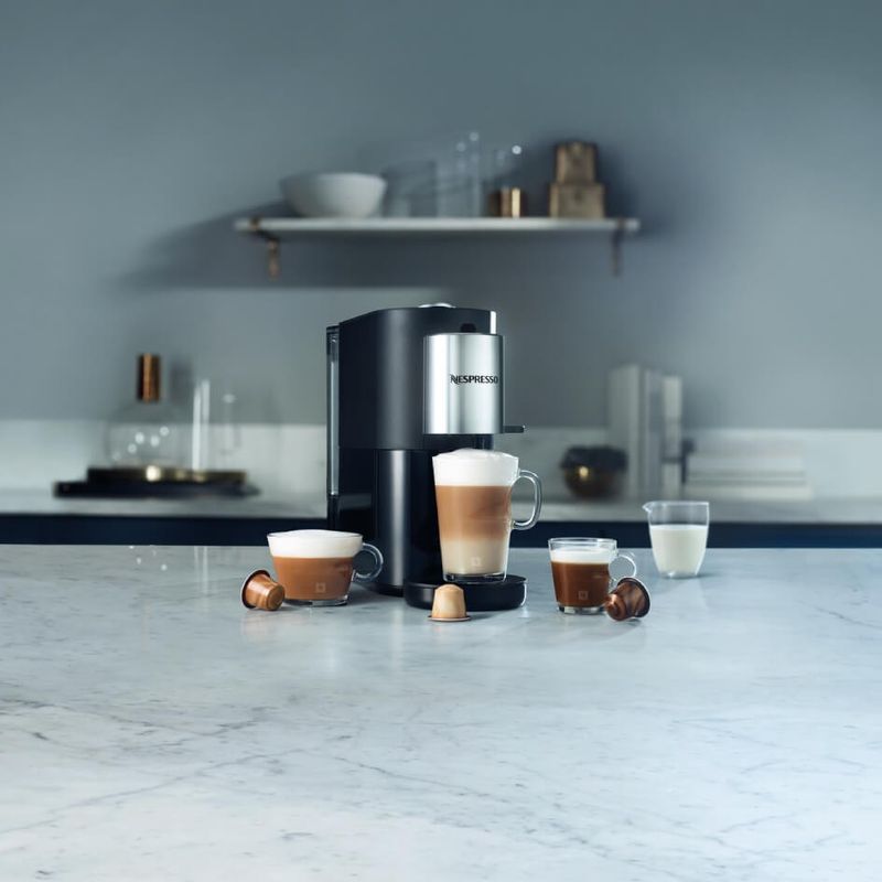 Electronice si Electrocasnice - Electrocasnice bucatarie - Preparare bauturi - Espressoare - Espressor cu capsule Nespresso Krups Nespresso Atelier XN890831, 1500W, 19 bari, sistem de spumare a laptelui, 1L, negru - Infinity.ro