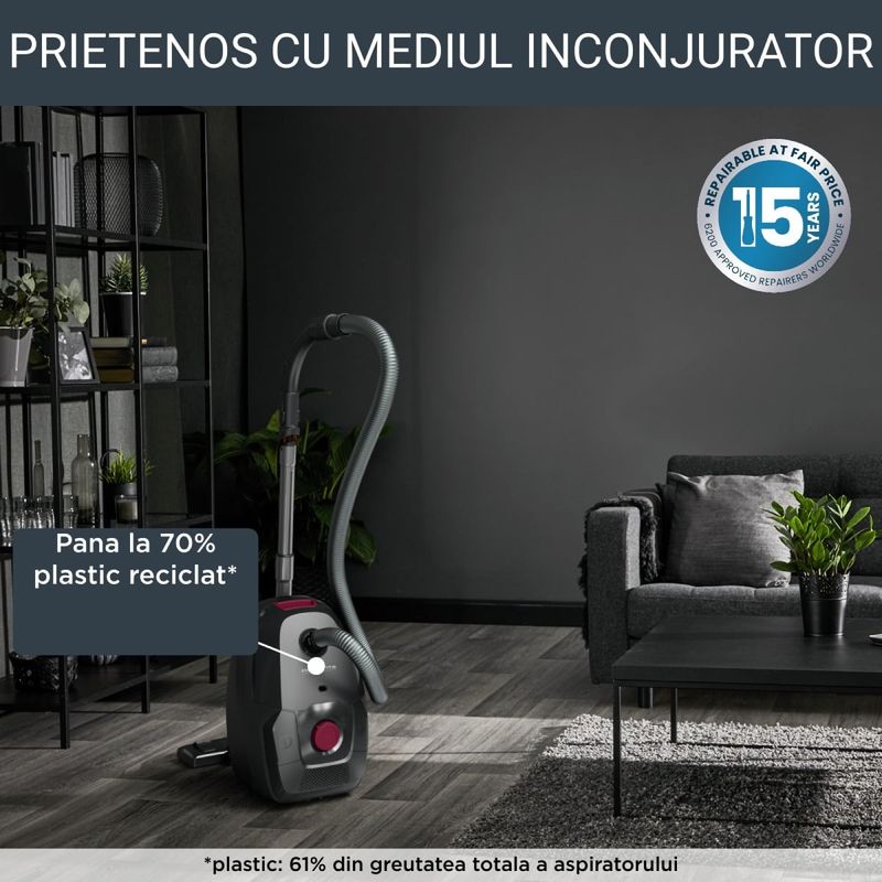 Electronice si Electrocasnice - Ingrijirea locuintei - Aspiratoare - Aspirator cu sac Rowenta RO4933EA, 900W, Clasa A, 75 dB, 4.5 L, Negru - Infinity.ro