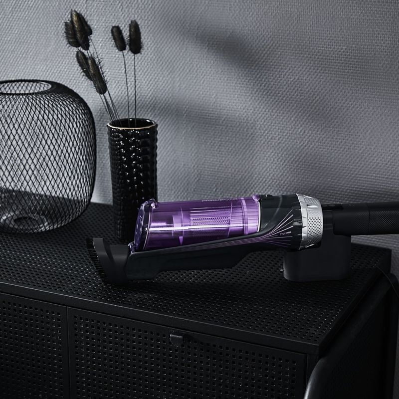 Electronice si Electrocasnice - Ingrijirea locuintei - Aspiratoare - Aspirator vertical Rowenta X-Nano RH1129WO, 0.5l, 16.8V, Autonomie maxima 40 min, Negru-Mov - Infinity.ro