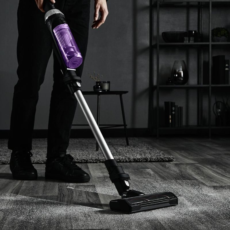 Electronice si Electrocasnice - Ingrijirea locuintei - Aspiratoare - Aspirator vertical Rowenta X-Nano RH1129WO, 0.5l, 16.8V, Autonomie maxima 40 min, Negru-Mov - Infinity.ro