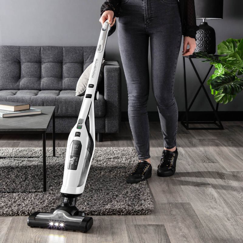 Electronice si Electrocasnice - Ingrijirea locuintei - Aspiratoare - Aspirator vertical 2in1 Dual Force Rowenta RH6737WH, 100W, 18V, autonomie 45 min, 2 viteze, recipient 0.6L, pliabil, alb - Infinity.ro