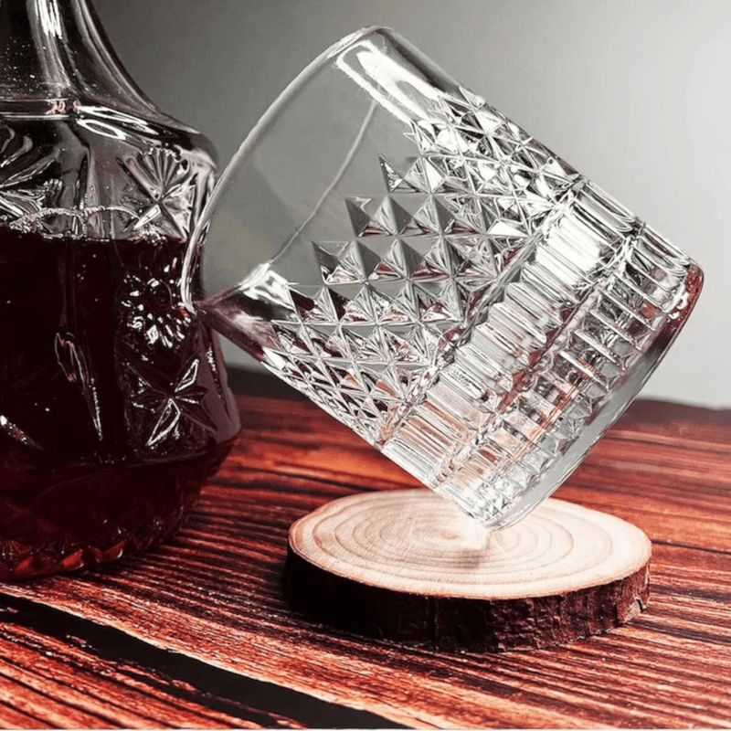 Casa si Gradina - Bucatarie si vesela - Cani si pahare - Pahare - Set 6 pahare cristal MADGENIX Noble 215ml pentru whisky si bourbon, design elegant cu taieturi geometrice in relief, pahare tip tumbler joase ideal cadou - Infinity.ro