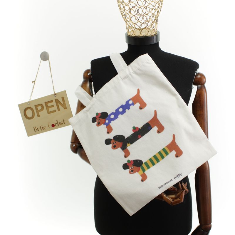 Fashion, accesorii si bijuterii - Femei - Accesorii femei - Genti si rucsacuri femei - Geanta textila din bumbac, dimensiune 35x38 cm, Buticcochet, model cu Catei, Bej - GND1125 - Infinity.ro