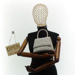 Fashion, accesorii si bijuterii - Femei - Accesorii femei - Genti si rucsacuri femei - Geanta, de dama, din material sintetic, ButicCochet, 19x14x5 cm, cu strasuri si perle, Auriu - GND1088 - Infinity.ro