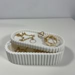 Fashion, accesorii si bijuterii - Femei - Bijuterii femei - Cutii bijuterii - Cutiuta bijuterii, capac magnetic, 17.5 X 8.5 X 5 cm, Multifunctionala, Alb, imprimat 3D din PLA (Bioplastic) - Infinity.ro