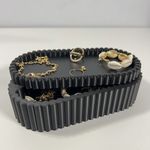 Fashion, accesorii si bijuterii - Femei - Bijuterii femei - Cutii bijuterii - Cutiuta bijuterii, Capac magnetic, 17.5 X 8.5 X 5 cm, Multifunctionala, Negru, imprimat 3D din PLA (Bioplastic) - Infinity.ro