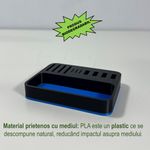 Carti si Birotica - Birotica - Accesorii de birou - Suporturi accesorii birou - Organizator 4 Memorii USB, 4 Carduri SD, 3 Carduri MicroSD + Minitavita, Multifunctional, Albastru/Negru, 9 X 7 cm - Infinity.ro
