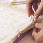 Jucarii, Copii si Bebe - Jucarii si jocuri - Jucarii & jocuri educative - Seturi de artizanat - Atelier creativ 11 pentru adulti Pictura pe matase, Djeco - Infinity.ro