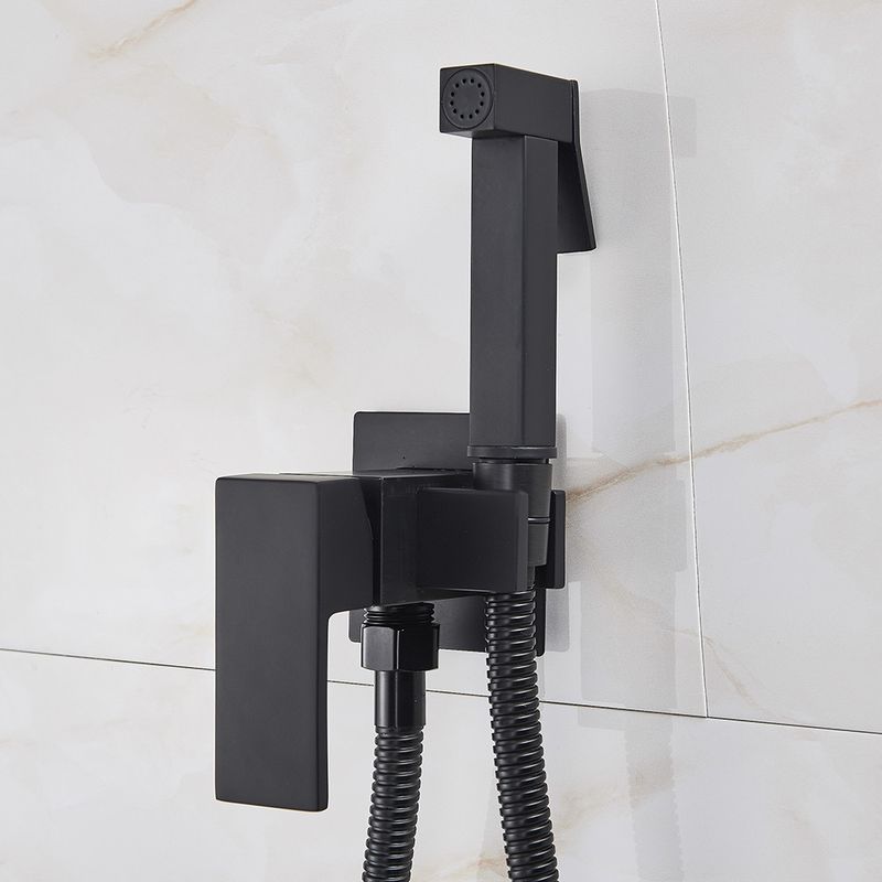 Casa si Gradina - Sanitare - Lavoar baie si accesorii - Baterii sanitare - Baterie bideu, Blackswan, Tip M1, model negru mat, dimensiune 13 cm - Infinity.ro