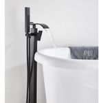 Casa si Gradina - Sanitare - Lavoar baie si accesorii - Baterii sanitare - Baterie cada Free standing, Blackswan, Tip Cascada M53, model negru mat, dimensiune 104 cm - Infinity.ro