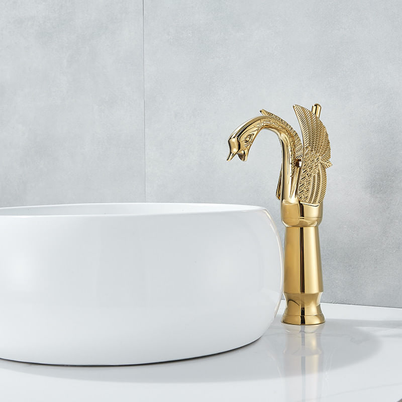 Casa si Gradina - Sanitare - Lavoar baie si accesorii - Baterii sanitare - Baterie chiuveta baie, Blackswan, Tip M135, model auriu Lebada, dimensiune 29 cm - Infinity.ro