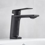 Casa si Gradina - Sanitare - Lavoar baie si accesorii - Baterii sanitare - Baterie chiuveta baie, Blackswan, Tip M117, model negru mat, dimensiune 16 cm - Infinity.ro