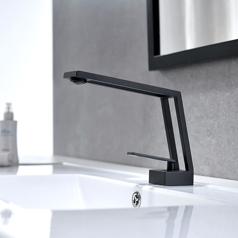 Casa si Gradina - Sanitare - Lavoar baie si accesorii - Baterii sanitare - Baterie chiuveta baie, Blackswan, Tip M119, model negru, dimensiune 19 cm - Infinity.ro