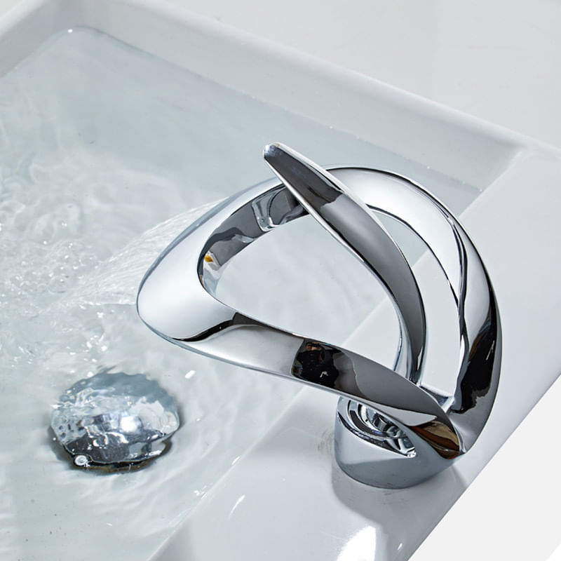 Casa si Gradina - Sanitare - Lavoar baie si accesorii - Baterii sanitare - Baterie chiuveta baie, Blackswan, Tip M180, model crom cu pipa tip cascada, dimensiune 15 cm - Infinity.ro