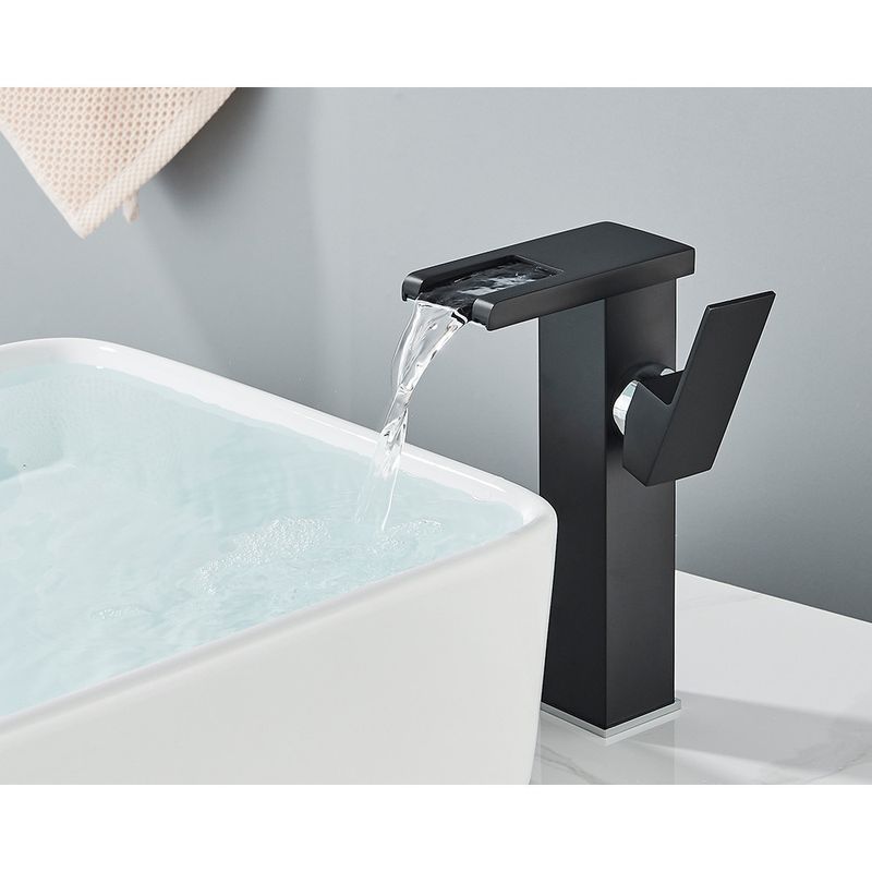 Casa si Gradina - Sanitare - Lavoar baie si accesorii - Baterii sanitare - Baterie chiuveta baie, Blackswan, Tip M187, model negru inalt cu pipa tip cascada si LED, dimensiune 24 cm - Infinity.ro