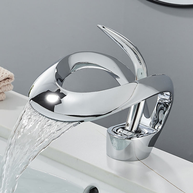 Casa si Gradina - Sanitare - Lavoar baie si accesorii - Baterii sanitare - Baterie chiuveta baie, Blackswan, Tip M180, model crom cu pipa tip cascada, dimensiune 15 cm - Infinity.ro